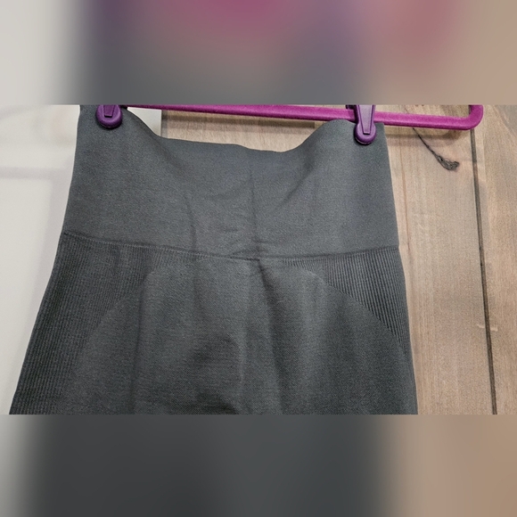 SET ACTIVE Sculptflex Power legging in Slate green. Size XS - Picture 6 of 11